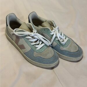 Veja Women's Sneakers - Blue, Tan, and Cream